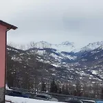 Les Flocons Apartment