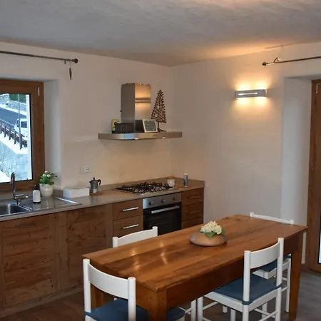 Les Flocons Apartment